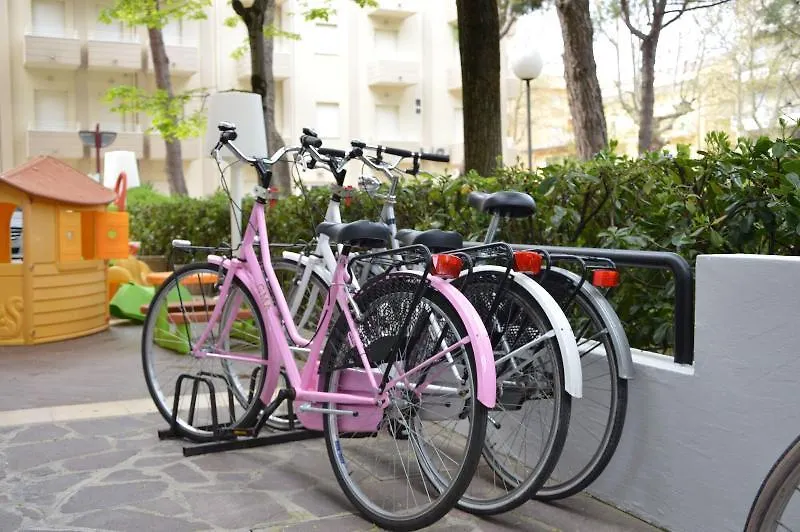 מיסאנו אדריאטיקו Hotel Morotti 3*, מיסאנו אדריאטיקו איטליה