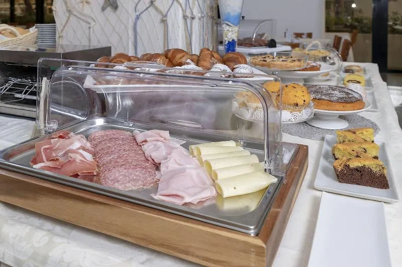 Hotel Morotti Misano Adriatico 3*,  Italien
