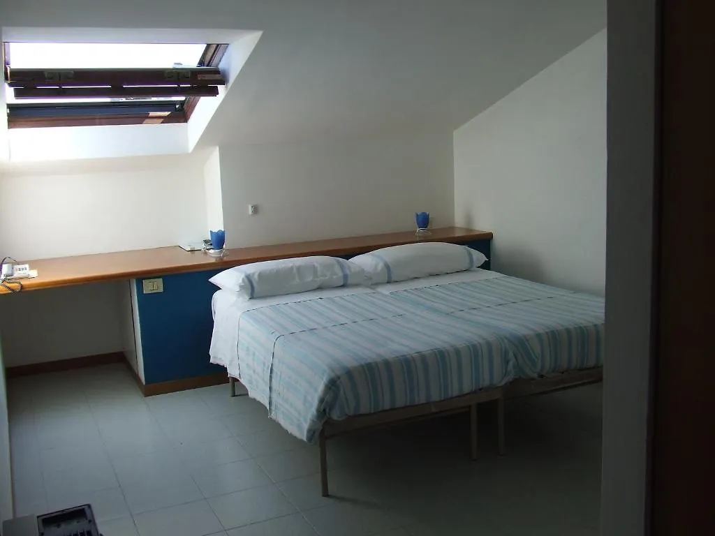 מיסאנו אדריאטיקו Hotel Morotti 3*, מיסאנו אדריאטיקו איטליה